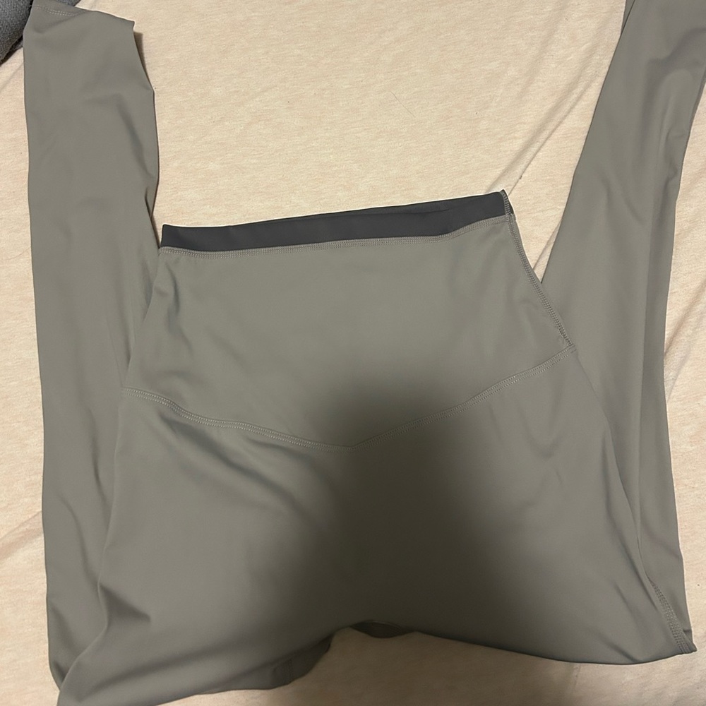 Naturyl Legging - Picture 5 of 6